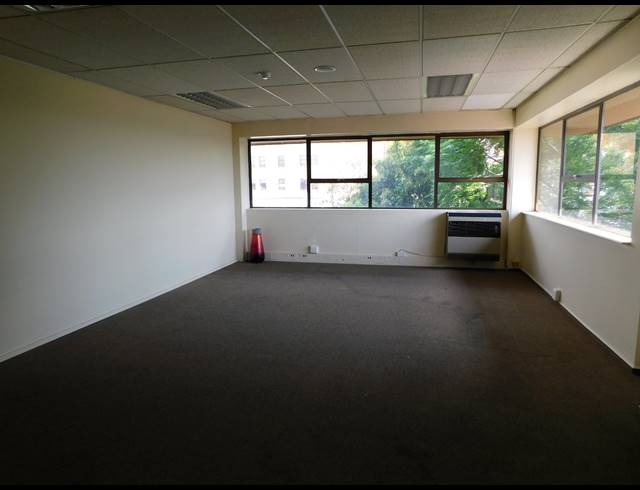 684M² OFFICE TO LET IN FERNDALE